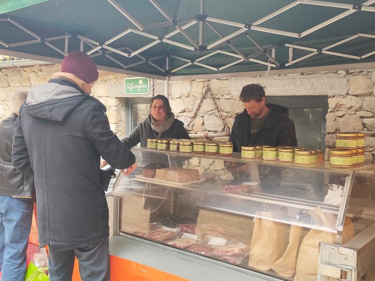 La Ferme du Mornantais, produits fermiers en agriculture biologique à Mornant, près de Lyon | Marché à la ferme